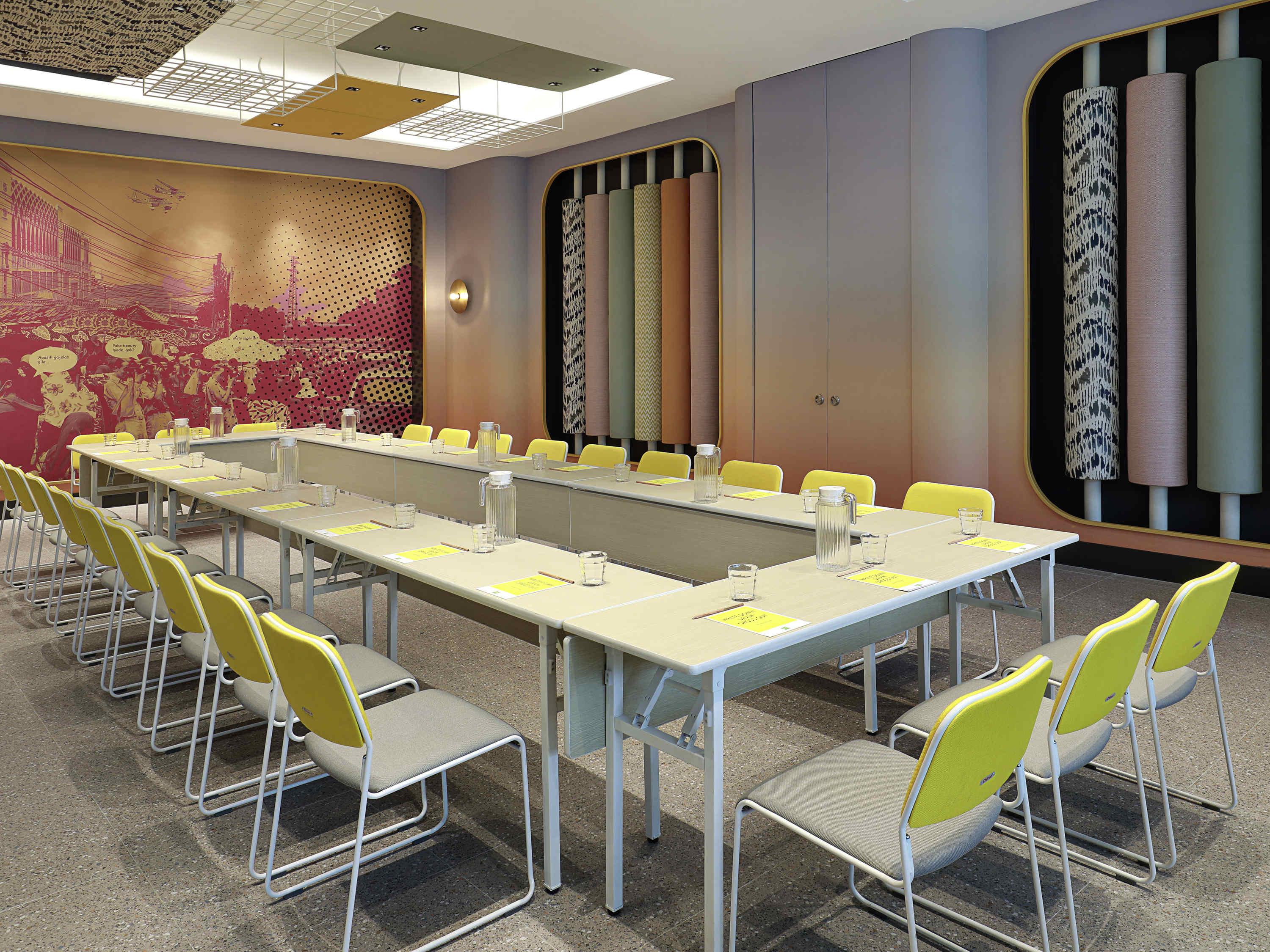 Ibis Styles Jakarta Tanah Abang Экстерьер фото