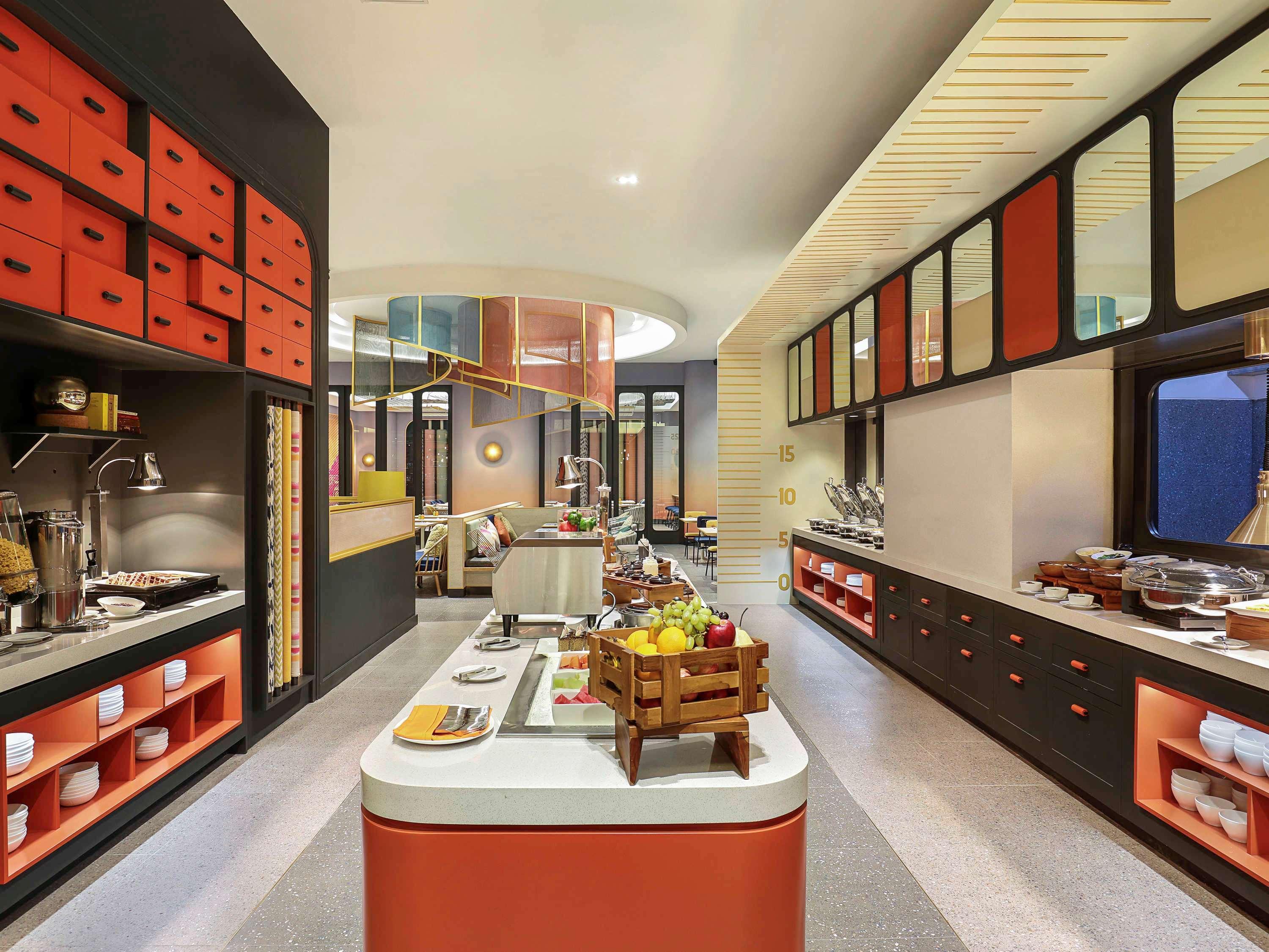 Ibis Styles Jakarta Tanah Abang Экстерьер фото