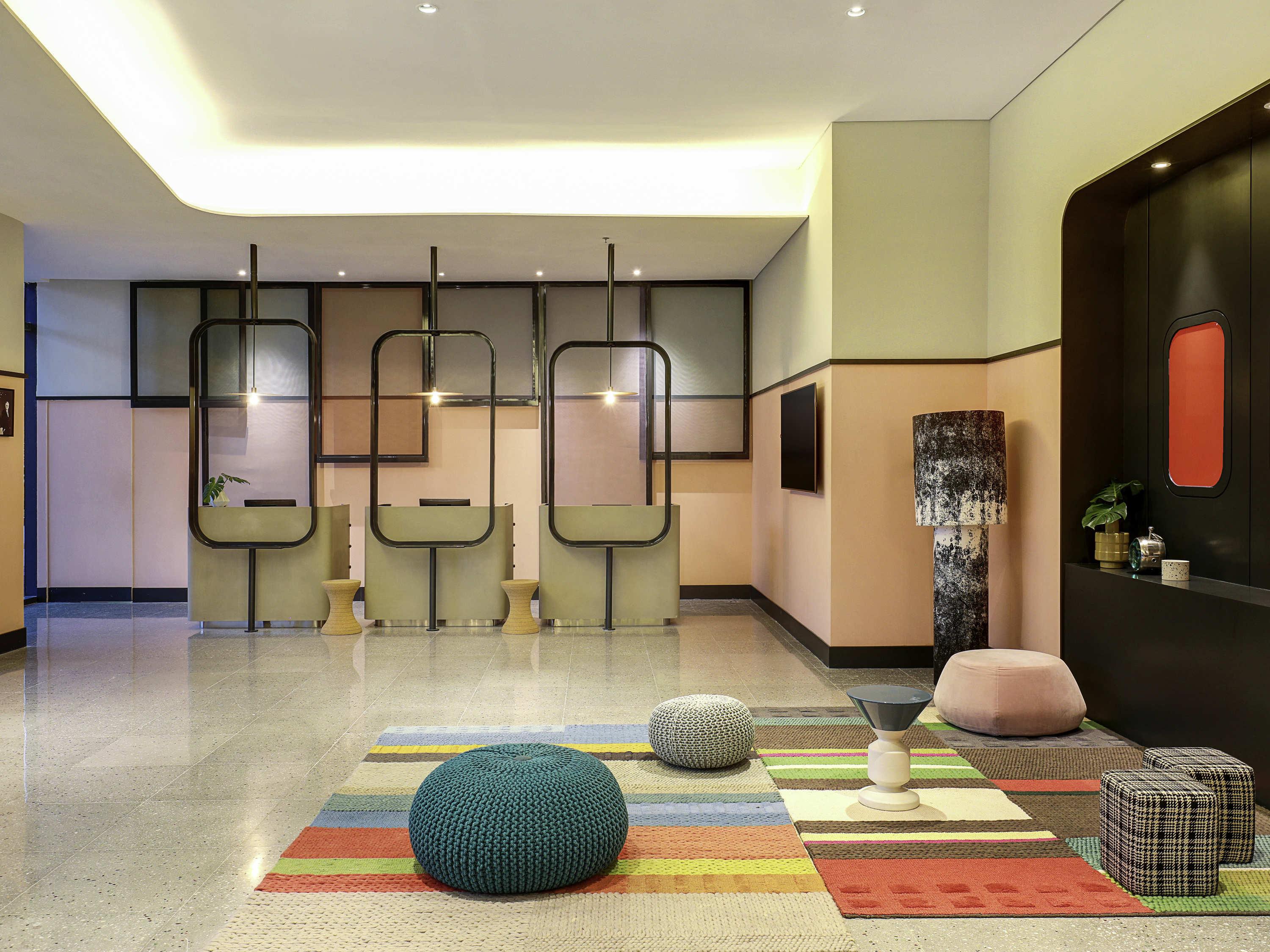 Ibis Styles Jakarta Tanah Abang Экстерьер фото