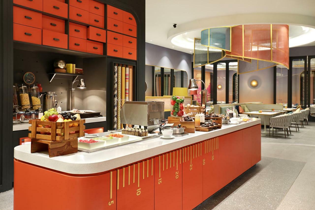 Ibis Styles Jakarta Tanah Abang Экстерьер фото